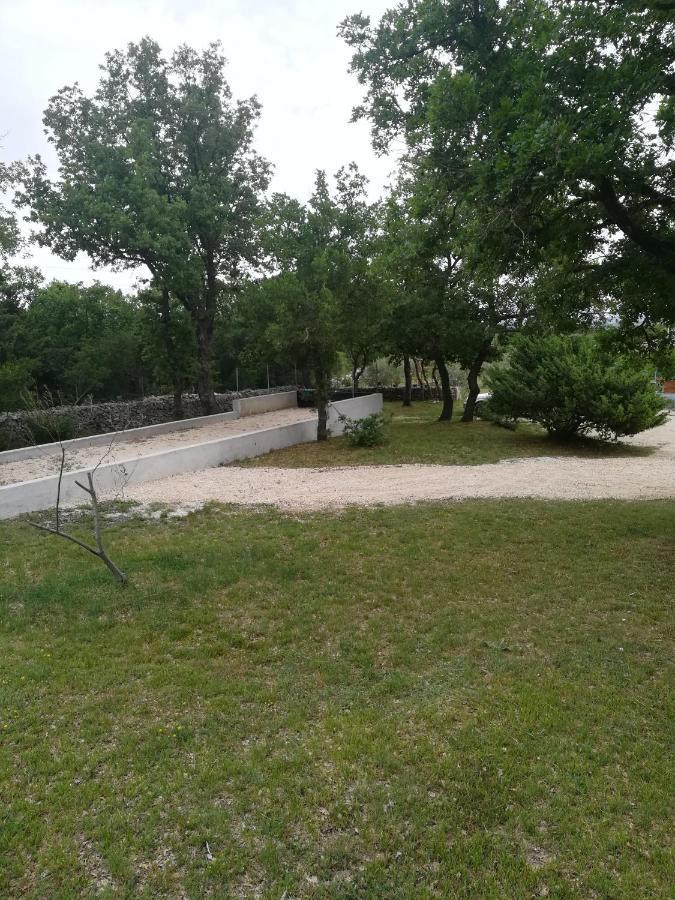 Holiday Home Hrast Debeljak Экстерьер фото